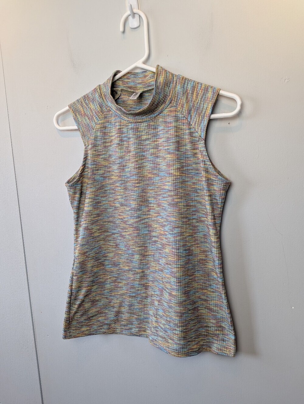 JOELLE COLLECTION Walla Top Women Size Medium Colorful Sleeveless